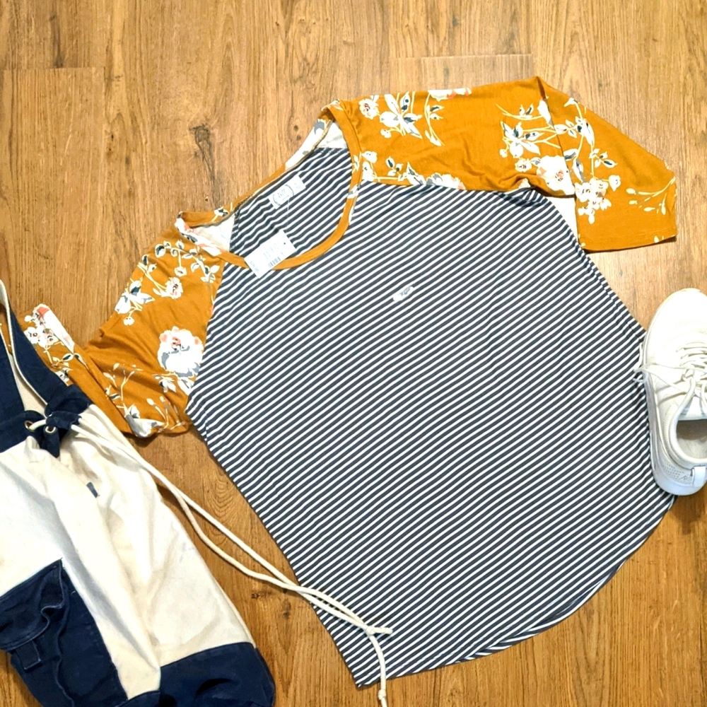 NWT Ladies' Maurice 24/7 reglan sleeve top XL